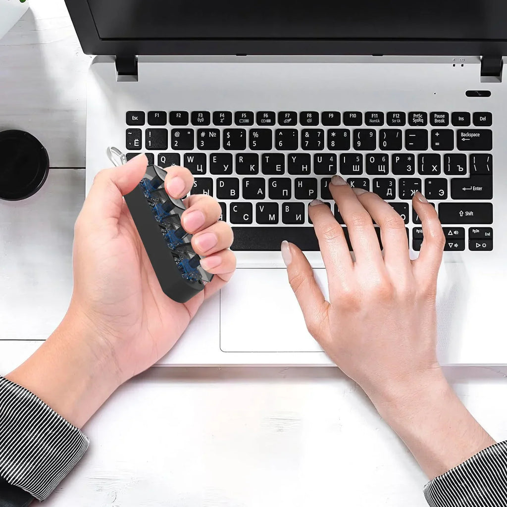 4Keys Mechanical Keyboard Anti-stress Keychain Toys